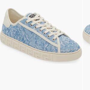 Versace  low-top sneaker